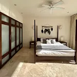 Amazing Luxury Penthouse With Sunset,sunrise View, Private Jacuzzi And Rooftop Pool