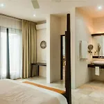 Amazing Luxury Penthouse With Sunset,sunrise View, Private Jacuzzi And Rooftop Pool Tulum