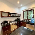 Amazing Luxury Penthouse With Sunset,sunrise View, Private Jacuzzi And Rooftop Pool
