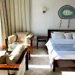 Amazing Luxury Penthouse With Sunset,sunrise View, Private Jacuzzi And Rooftop Pool Apartamento