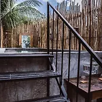 Aroma & Club Hotel