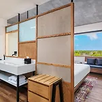 Aloft Hotel