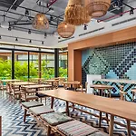 Aloft 4*