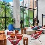 Hotel Aloft 4*
