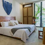 Apartamento Exquisite Jungle W/private Pool!