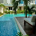 Apartahotel Rosa Azul