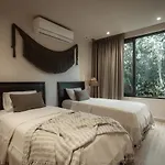 Kaana - Aldea Zama * Tulum