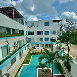 Rosa Azul Apartahotel