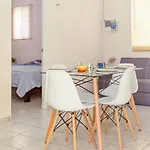 Apartamento Cozy Oasis: 2-bedroom W/ Pool *