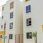 Apartamento Cozy Oasis: 2-bedroom W/ Pool