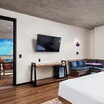 Hotel Aloft 4*