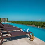 Menesse Apartment *