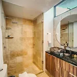 Luxury 2br Penthouse Private Pool Cenote Pensión Tulum