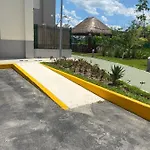 Tangerine House: Pools, Zamna, Wi-fi, Cenote Apartamento