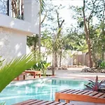Grand Villa In Tulum - Riviera Maya