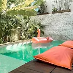 Hotel The Strabon 4*