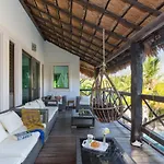 Villa Beachfront Fully Staffed In Luxury Soliman Bay