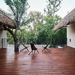 Exotic Villa For 10 People With Cenote-Style Pool