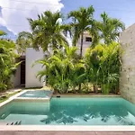 With Jacuzzi & Pool With Great Concierge Service * Tulum