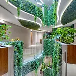 Menesse #327, Downtown Hotel