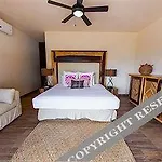 Ranitas Eco Boutique Hotel 3*