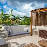 Jackpot Villa.4 Br-2 Private Pools.Near Beach/Town