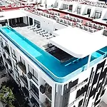 Roof Top Pool Gym And King Bed In Zama Katia