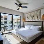 Tropical Studio In The Heart Of Tulum With Private Balcony, Outdoor Seating, Kid\'S Club & Pool
