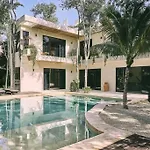 Kuotoch Jungle Retreat-chef & Yacht Villa Tulum