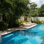 Nhoa 211c Lux 1br Pool View In Aldea Zama