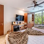 Nhoa 211c Lux 1br Pool View In Aldea Zama Holiday home