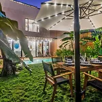 Casa Ohana~3Br W/ Private Pool & Rooftop Jacuzzi, Wifi, Gym, & 5 Km To Beach