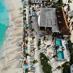Departamento 6, Country Home, Con Muelle De Pesca, Club De Playa, Alberca, Cenote Y Campo De Golf, Contrata Day Pass Bahia Principe Apartment *