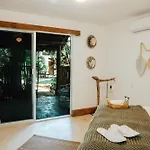 Icastico Hotel *