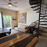 Casa Mtl *