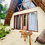 Tzunum Jade Lodge *