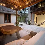 Tzunum Jade Lodge *