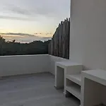 New Luxury Ph With Private Terrace & Plunge Pool