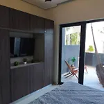 A Pasos De La Playa, Con Terraza Y Jacuzzi *
