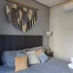 A Pasos De La Playa, Con Terraza Y Jacuzzi