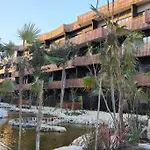 A Pasos De La Playa, Con Terraza Y Jacuzzi