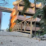 A Pasos De La Playa, Con Terraza Y Jacuzzi * Tulum