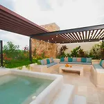 Apartamento 3br Penthouse With Private Rooftop And Jacuzzi And Club Access *