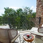3br Penthouse With Private Rooftop And Jacuzzi And Club Access