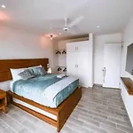Apartahotel Rosa Azul