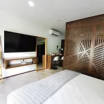 Tulum City Apartments At Menesse Tulum