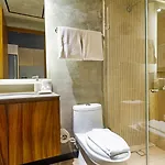 Sunny, Spacious&amazing Amenities *