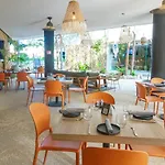 Premium Studio With Pool-Gym-Garden - Superb Location