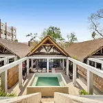 Lux Toh Villa, Rooftop Pool, Wifi, Transport