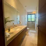 Villa Casa Laak, Luxury Villa, 5 Bedroom 7 Bt, Heated Pool *